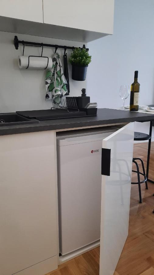 Nina Studio Apartment 비옐리나 외부 사진